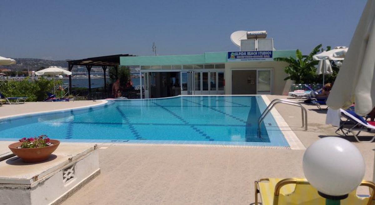 פליראקי Elpida Beach Studios מראה חיצוני תמונה