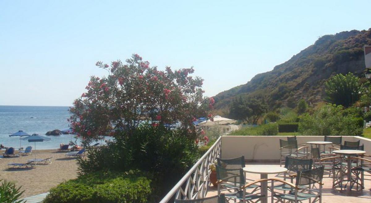 פליראקי Elpida Beach Studios מראה חיצוני תמונה