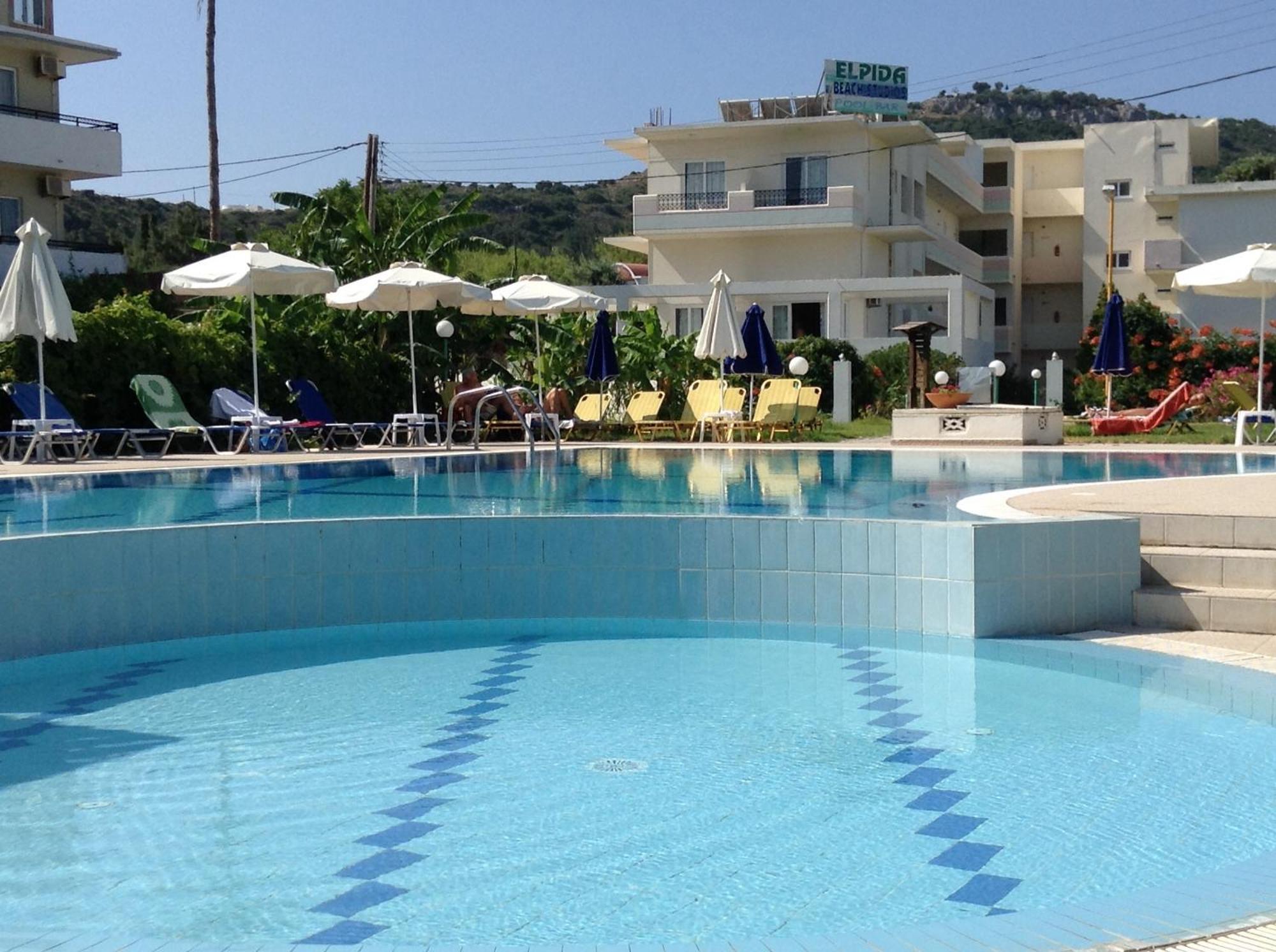 פליראקי Elpida Beach Studios מראה חיצוני תמונה