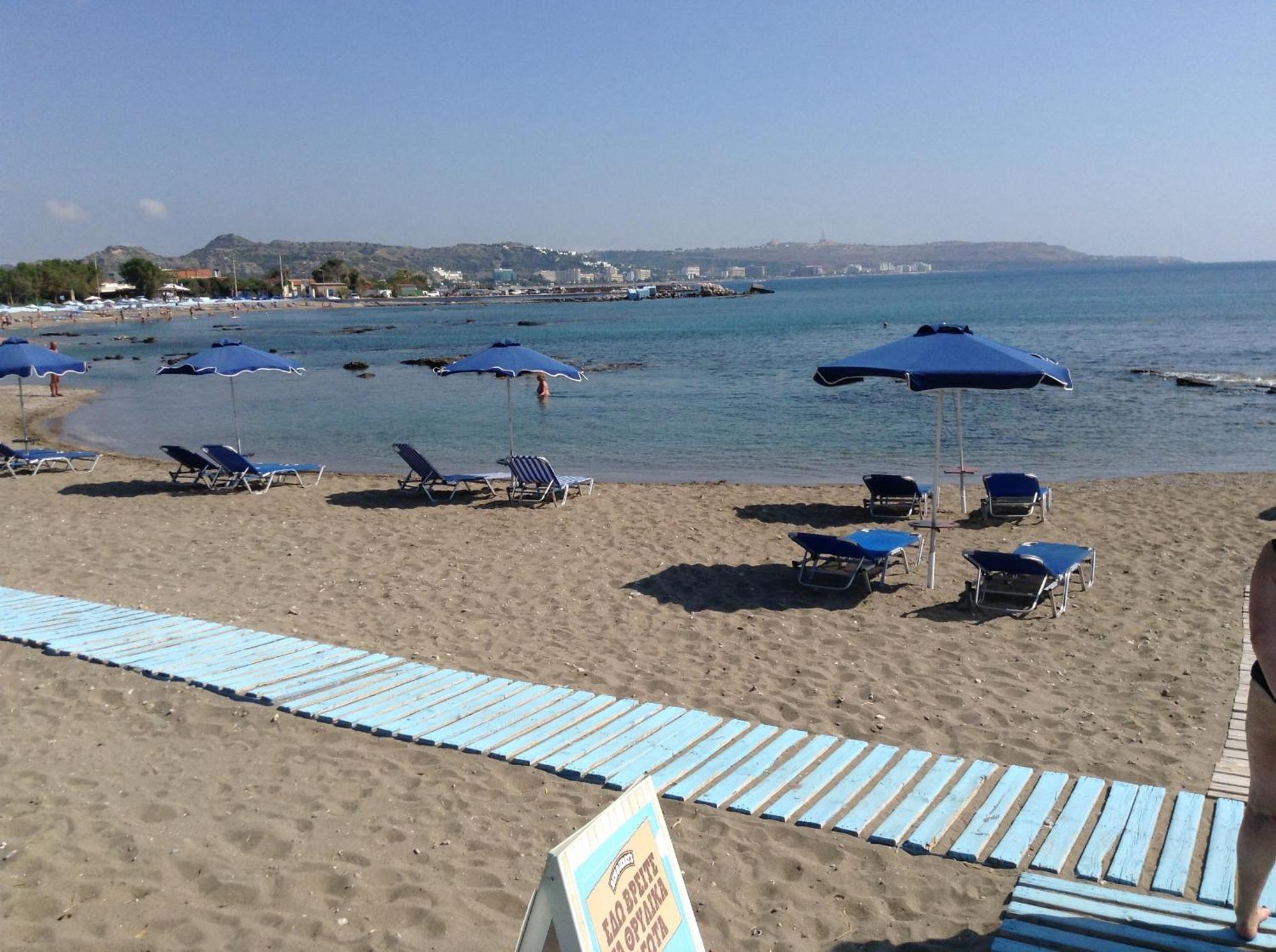 פליראקי Elpida Beach Studios מראה חיצוני תמונה