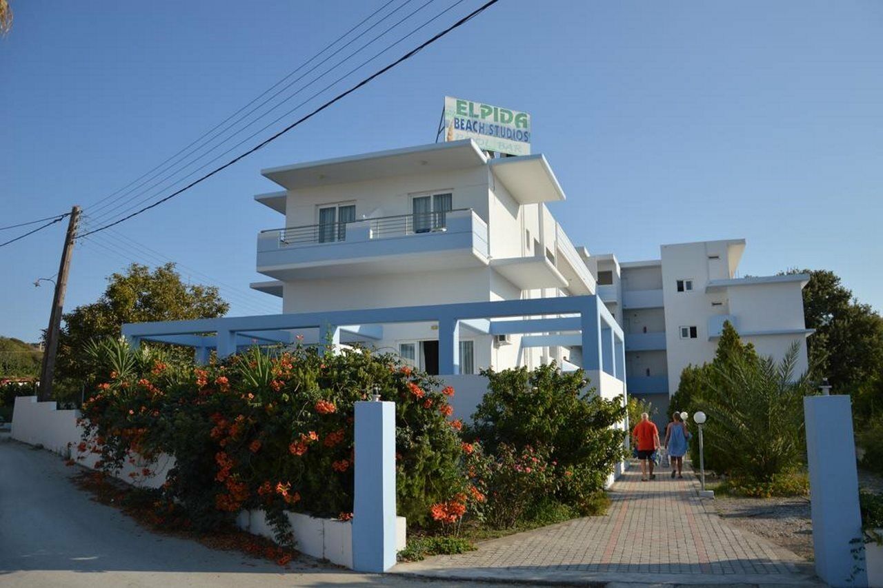 פליראקי Elpida Beach Studios מראה חיצוני תמונה