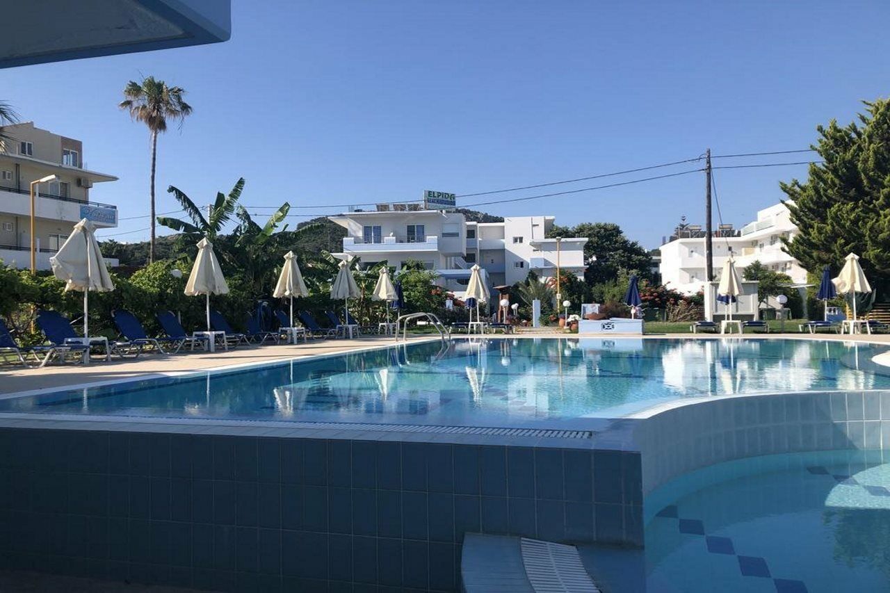 פליראקי Elpida Beach Studios מראה חיצוני תמונה